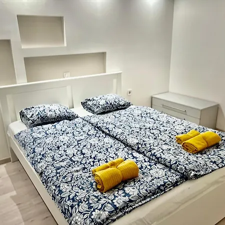 Amazing Duplex In Raday Street *